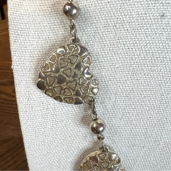 Elegant Silver Heart Necklace - Picture 4 of 8